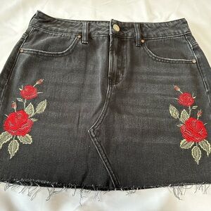 Kendall & Kylie Embellished Black Mini Skirt Night Out size 26